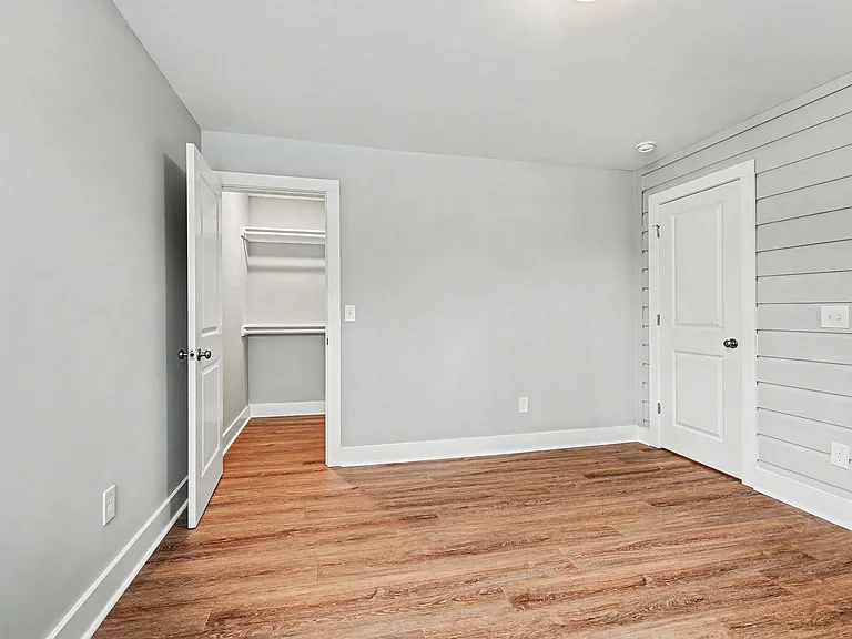 2702 Durham St — Photo 12