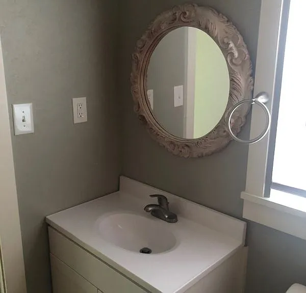 1306 Henderson St — Photo 26
