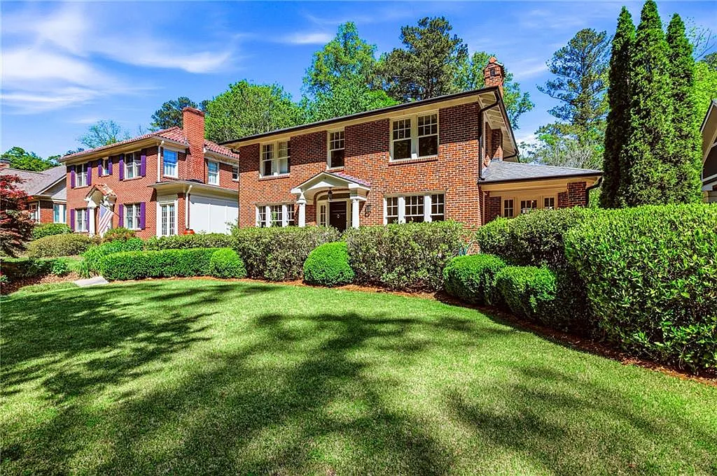 4 bed, 3.5 bath, 3000 sqft, $8,000 — Photo 2