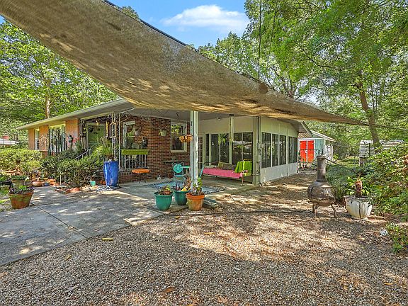 2nd image of 2762 Mawood Ave
