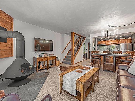 4th image of 54 Swiss Mountain Dr