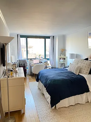 Rented by One Irving Place Realty | media 13