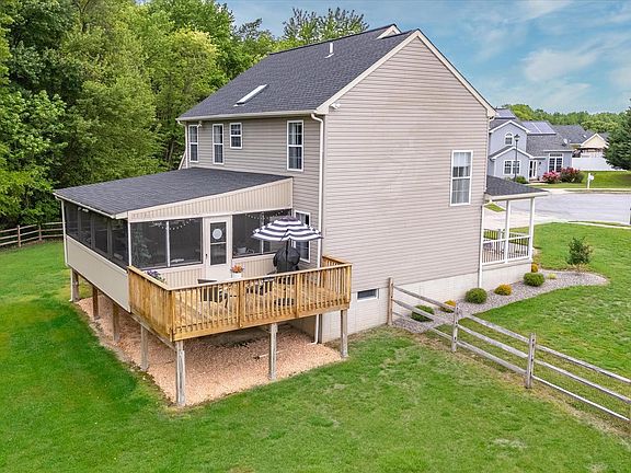 5th image of 610 Dove Nest Ct