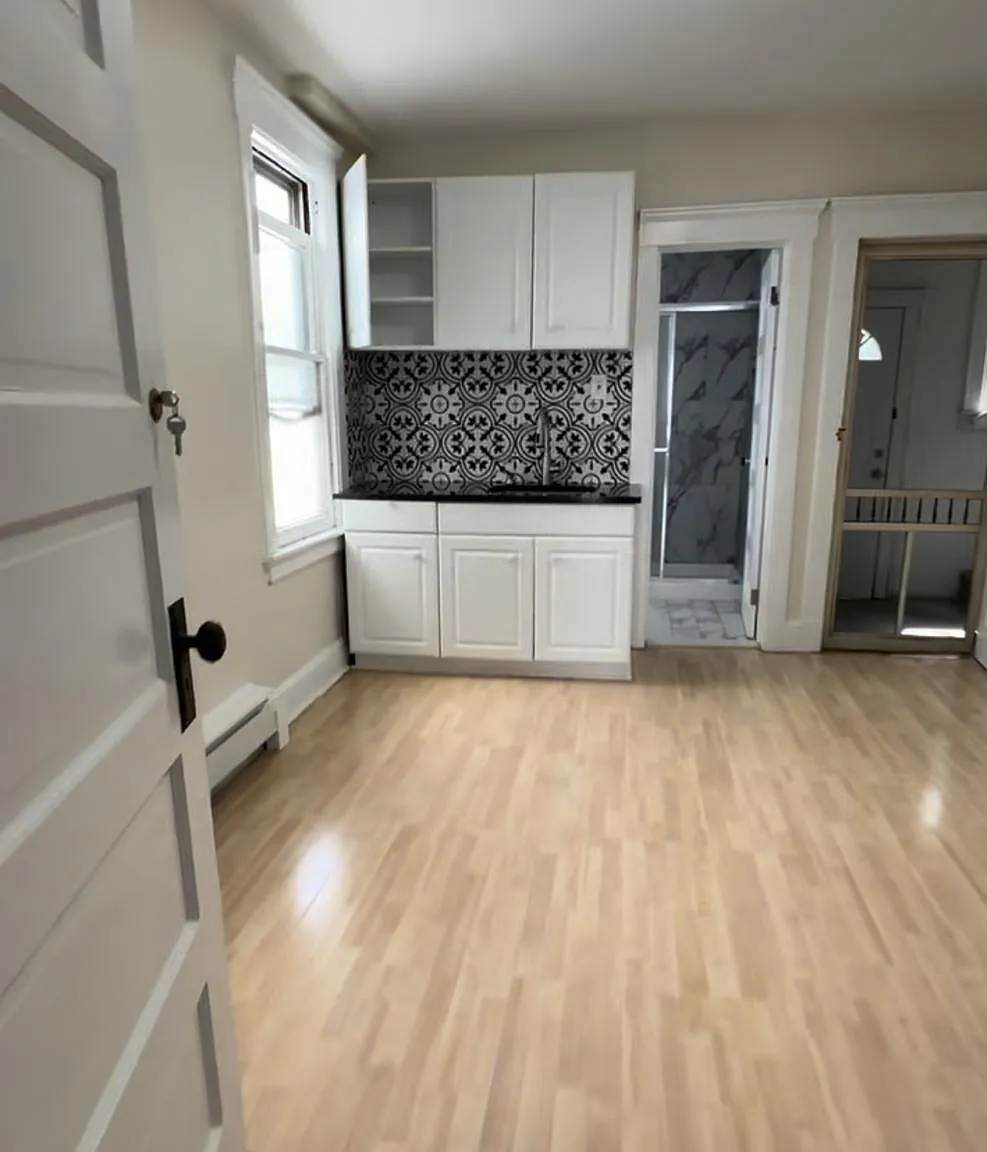 1 bed, 750 sqft, $1,850 — Photo 3