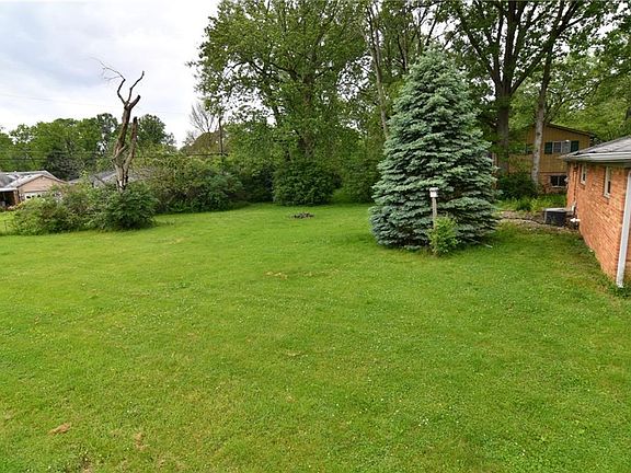 5th image of 5731 Laurel Hall Dr
