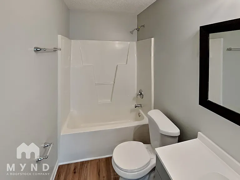2113 Sunset Blvd — Photo 11