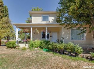 1035 E Lincoln St, Woodburn, OR 97071