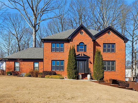 3rd image of 2120 Lebanon Rd