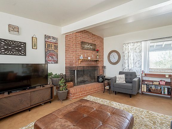 4th image of 1621 W Placita Barranca