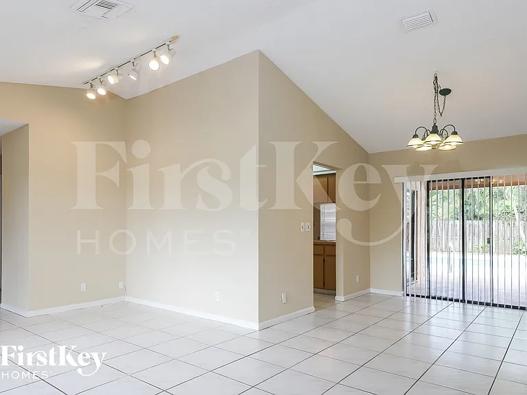 13581 Columbine Ave — Photo 4