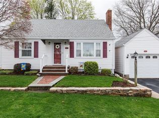 167 Grosvenor Ave, Pawtucket, RI 02860