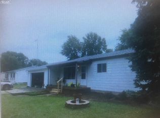 2461 Sue Ann Ln, Flint, MI
