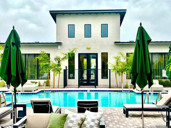 2121 W Sonoran Desert Dr #65, Phoenix, AZ 85085