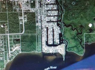 1720 Club House Rd, North Fort Myers, FL 33917