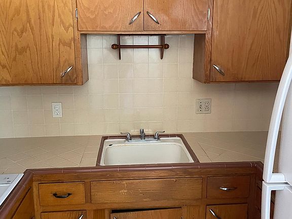 2nd image of 684 Garland Ave APT 2