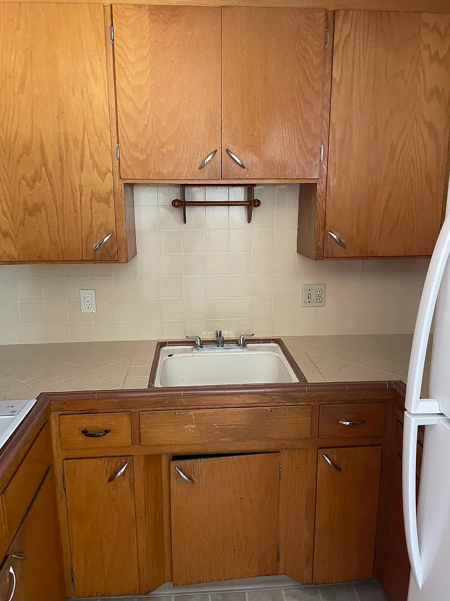 Building Photo - 684 Garland Ave #2