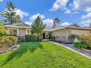 1739 Saint Helena Dr, Danville, CA 94526