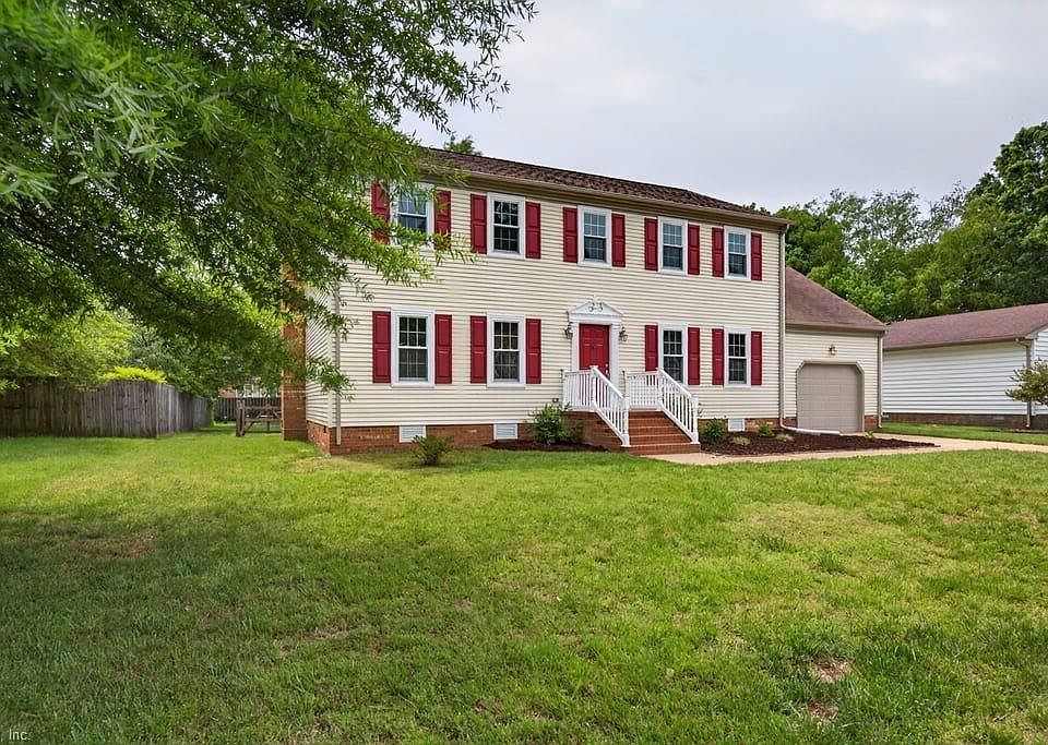 1st image of 220 Drummonds Way