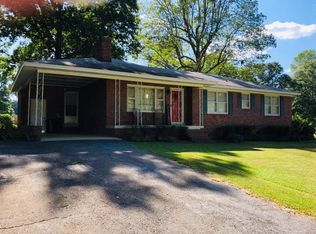 109 Crestview Dr, Greenwood, SC 29649