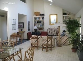 17 Woodland Way, Quogue, NY 11959