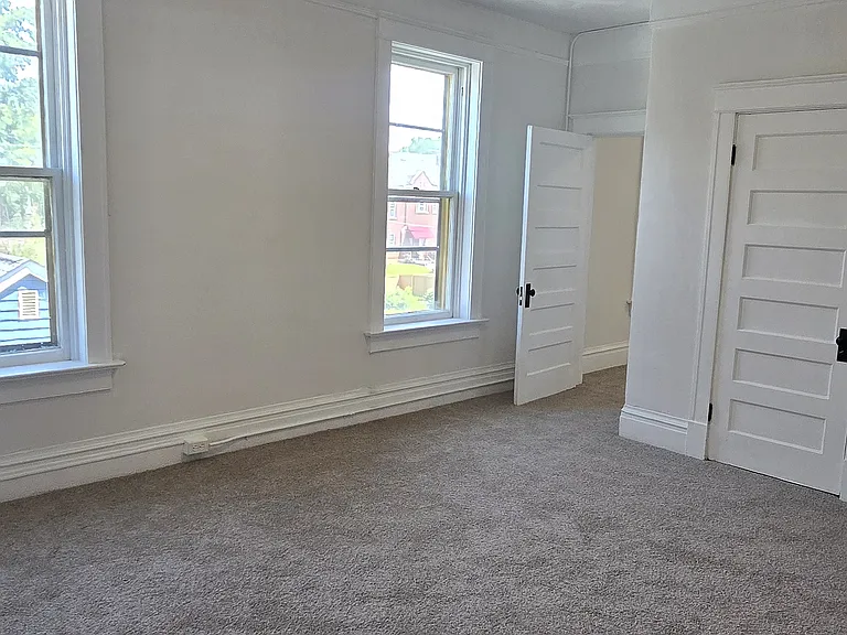 218A N Jackson St #A — Photo 17
