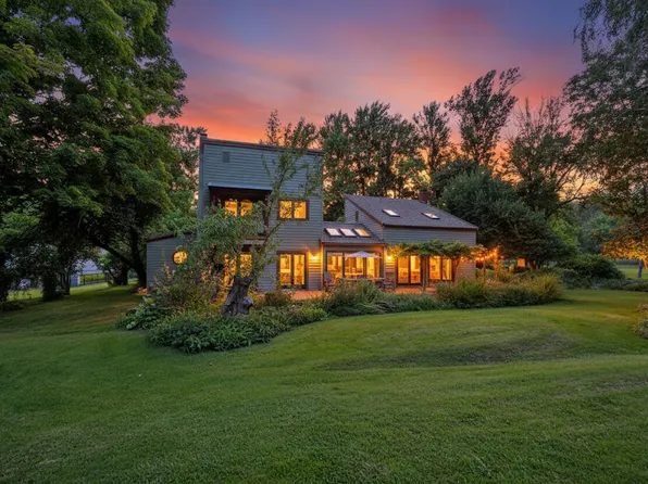 3950 Little Applegate Rd, Jacksonville, OR 97530