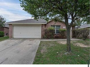 8448 Prairie Fire Dr, Fort Worth, TX 76131