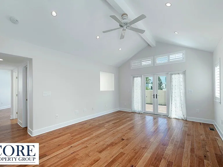 308 Palm Ave — Photo 16