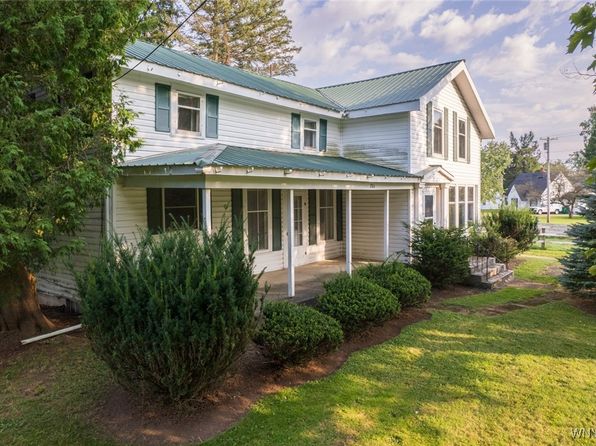 206 Elk St, Springville, NY 14141