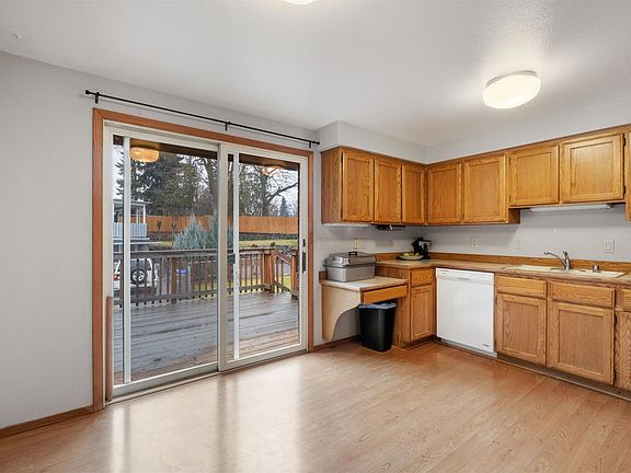 5th image of 9724 N Wall St