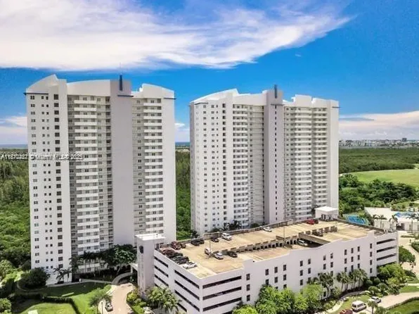 15051 Royal Oaks Ln APT 1401, North Miami, FL 33181