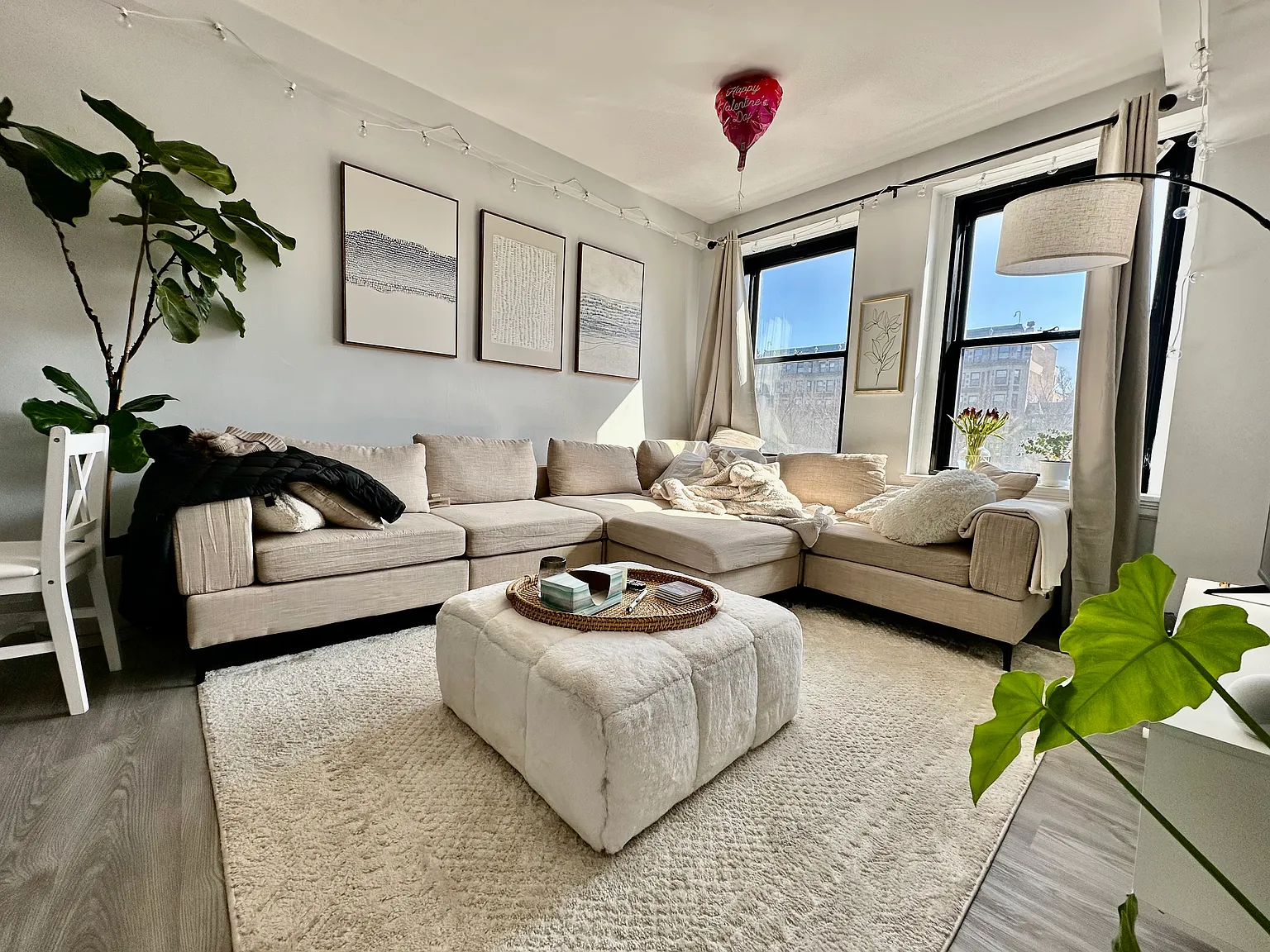 2 bed, 950 sqft, $4,000 — Photo 1