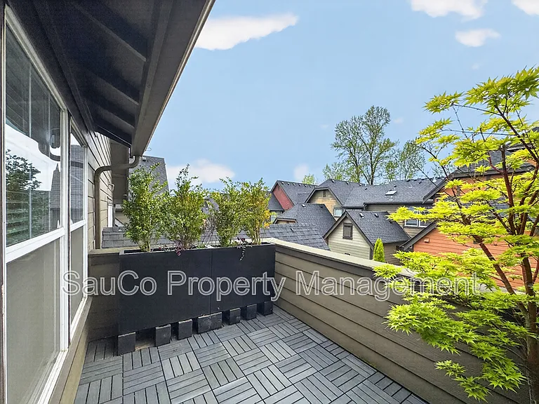 7399 NE Stonewater St — Photo 14