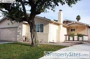 2nd image of 3546 Skylark Dr
