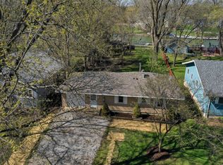 35764 N Marine Dr, Fox Lake, IL