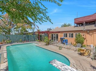 107 Elm St, Henderson, NV 89015