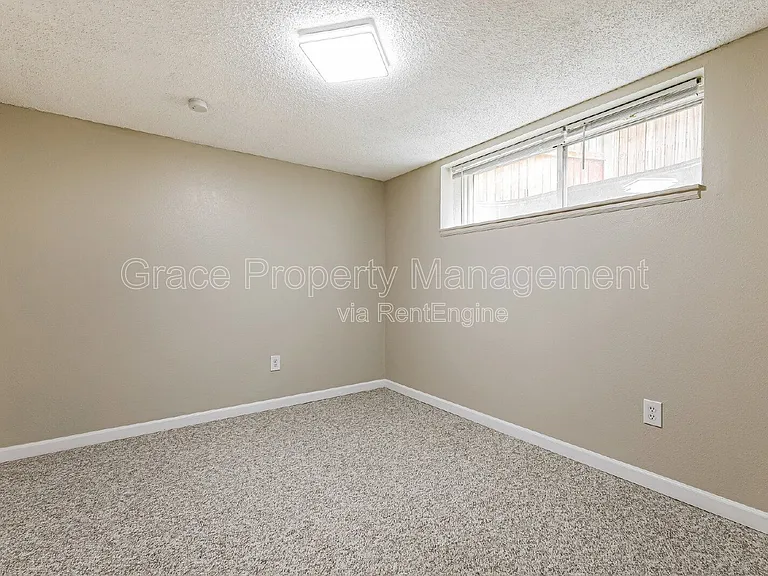 1611 S Julian Way — Photo 15
