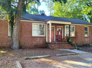 1 Woodlawn Ct, Sumter, SC 29150