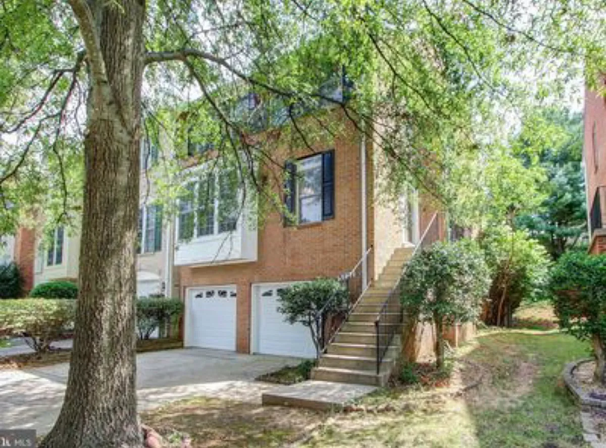 Building Photo - 13722 Lambertina Pl