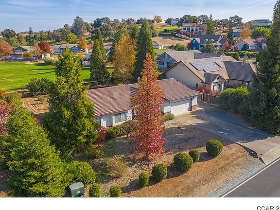 2nd image of 746 Saint Andrews Dr