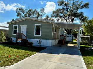 49 Flagler Dr Floor A49, Olmsted Falls, OH 44138