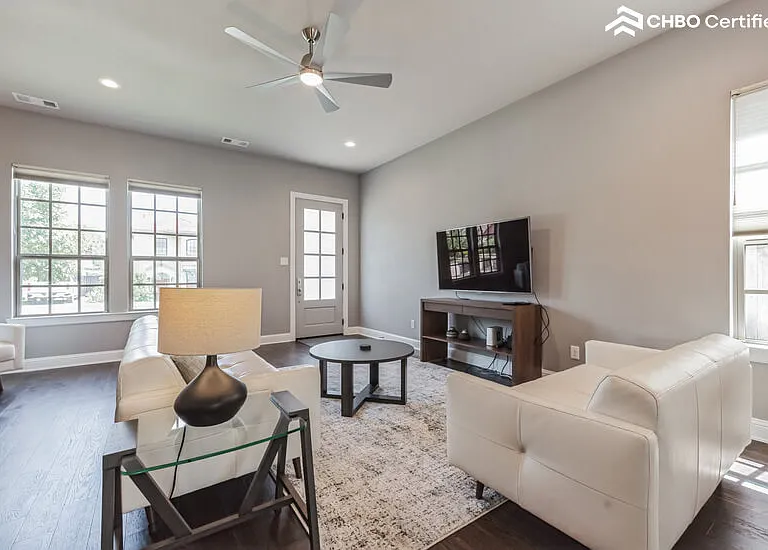 3705 Crestline Rd — Photo 8