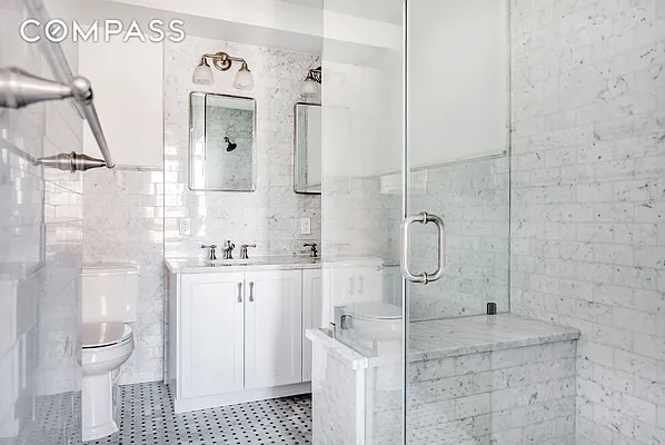 Rented by Compass | media 21