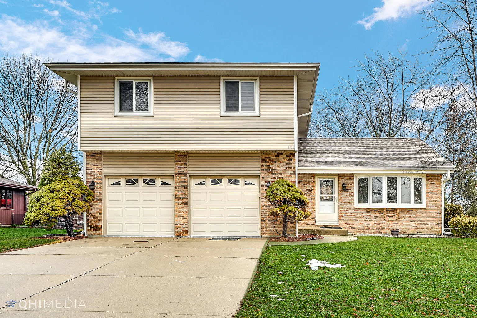 133 S Knollwood Dr photo 1