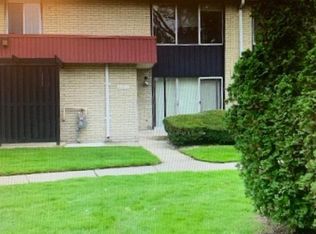 8315 Karam Blvd, Warren, MI 48093