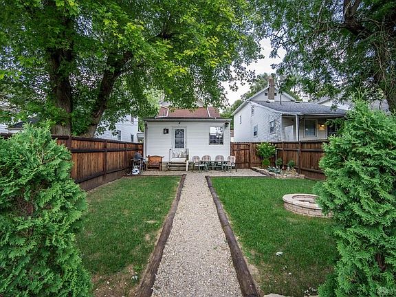 5th image of 37 Watts St