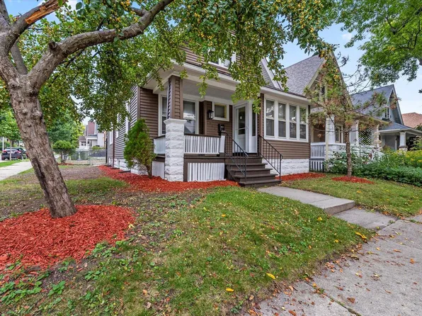 2702 South Burrell STREET, Milwaukee, WI 53207