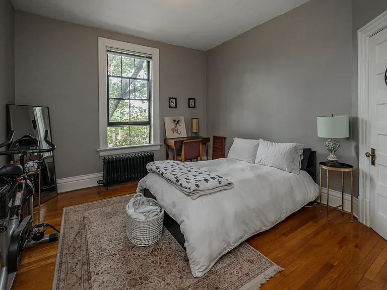 25 Hampton Ct #7 — Photo 43