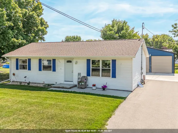731 Pine St, Winneconne, WI 54986