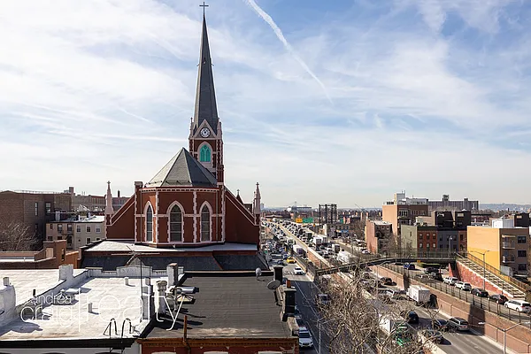 Rented by D'Andrea Craig Realty | media 11